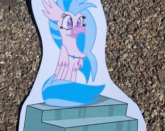 Pegatina de Silverstream sentada en las escaleras de My Little Pony FIM