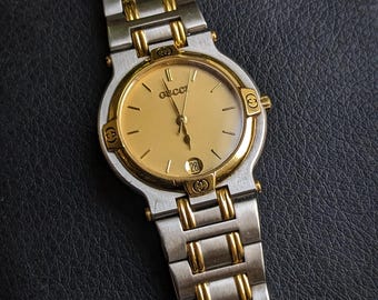 GUCCI 3300 M ゴールド ヴィンテージ スイス製 腕時計 クォーツ - Etsy