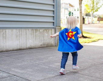 Kids capes, double-sided, personalized with Emblem and Initial