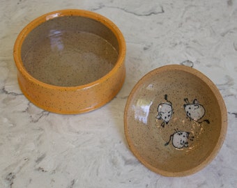 READY TO SHIP / Bowl with Lid / Pumpkin Orange / White Mice / Speckled Stoneware / Trinket Jar / Salt Pig / Holds One Cup / Gift Under 35