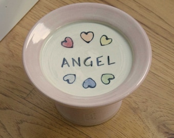 Pet Food Saucer / Pedestal / Ergonomic Food Dish / Elevated Pet Dish / Personalized / Choice of Color / Hearts / Gift for Cat / Gift for Dog