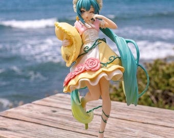 Hatsune Miku La Bella Addormentata - Fiaba Anime - Statuetta da collezione - Decorazione da scrivania - Regalo