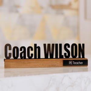 Personalized Coach Gift Teacher Desk Name Plate Office Desk Accessories Custom Desk Name Sign Gift For Dad Acrylic Name Plate Corporate Gift