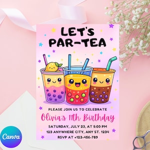 Op de afbeelding: Een roze uitnodigingskaart met de tekst "LET'S PAR-TEA" en drie cartoon bubble tea bekers. De kaart bevat details voor "Olivia's 11th Birthday", met datum, tijd en RSVP-informatie. Het Canva-logo is zichtbaar.
