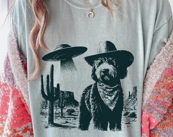vintage Bernedoodle UFO Shirt - T-shirt western cowboy Bernedoodle, T-shirt rétro pour chien extraterrestre, cadeau parfait pour les mamans, les papas et les amoureux des chiens de griffonnage