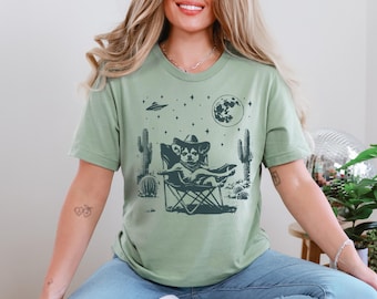 Chihuahua, Funny Dog Shirt, Vintage Dog Shirt, UFO Western Shirt, Retro T-Shirt, Cowboy TShirt, Dog Mom Shirt, Chihuahua Mom, Chihuahua Dad