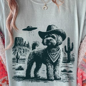 Vintage Cavapoo UFO Shirt – Cowboy Cavapoo Dog Mom Dad Tee, Western Space Pup Gift, Country Ranch Wild West Dog