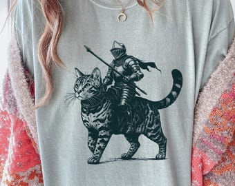 Knight Bengal Cat Rider Vintage T-shirt, Retro 90s Graphic Tee Dark Art Medieval Funny Cat Meme Shirt, Bengal Mom Dad, Grimdark Gift