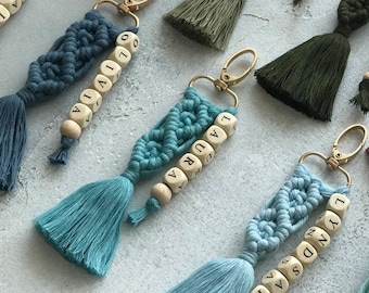 Llavero de macramé personalizado, accesorio de dama de honor personalizado, regalo para novia, regalo de boda personalizable, llavero de macramé para novia