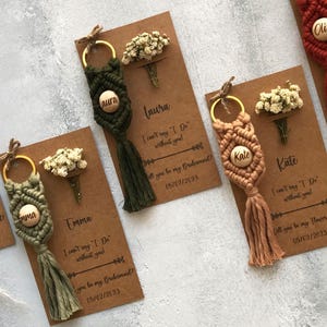 Personalized Will You Be My Bridesmaid Gifts, Tie The Knot Gift For Bridesmaid, Maid of Honor Gift, Flower Girl Keychain Gift, Name Keychain