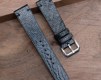 Correa de reloj de piel de pata de avestruz negra: Forro Zermatt hecho a mano. Personalizada. Disponible en todos los tamaños.