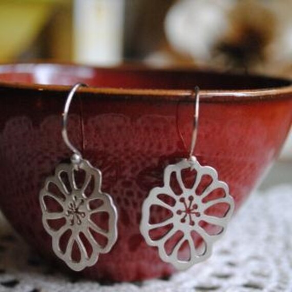 Items similar to Sterling Silver Abstract Poppy on Etsy