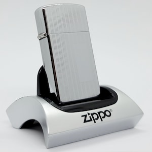 Vintage 1996  Zippo Slim High Polished Chrome Ribbon Lighter Rare Collectible