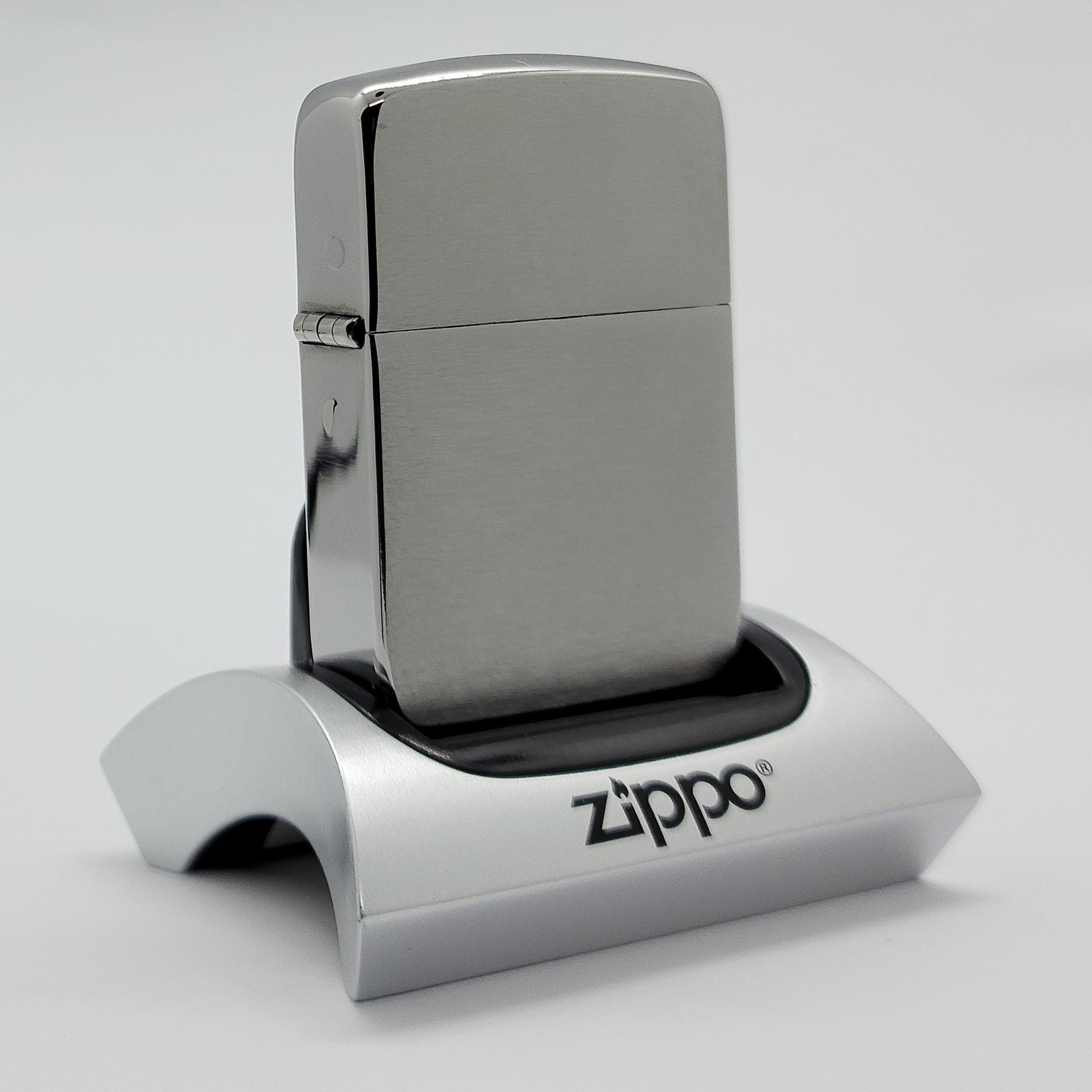 Zippo 1941 Replica Lighter Brushed Chrome Collectible Brand New in
