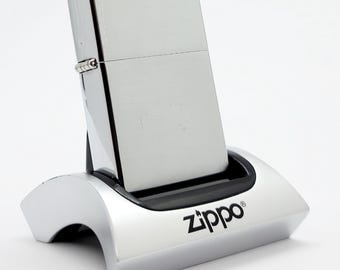 Zippo ライター: ベトナム戦争の塹壕アート デザイン