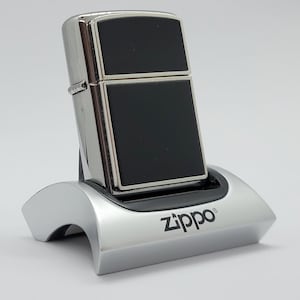 Zabytkowa zapalniczka Zippo Black Matte, nowa, nieużywana, w oryginalnym pudełku