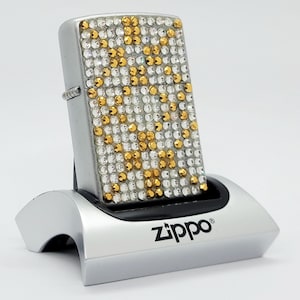 Vintage 2005 Zippo Lighter Japan Market Exclusive Crystal Bling Design Rare Collectible