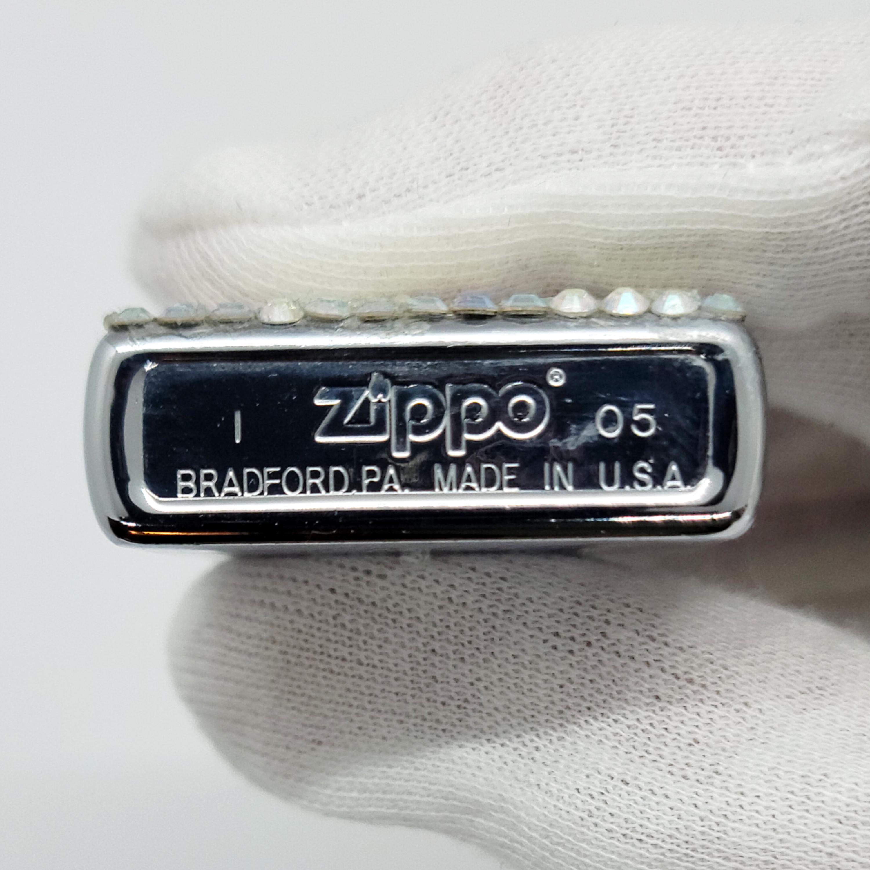 Vintage 2005 Zippo Lighter Rhinestone Heart Japan Market