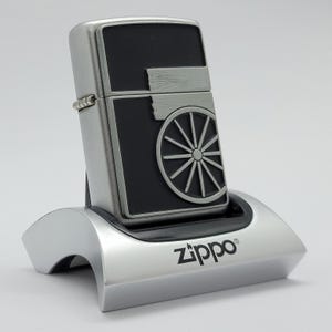 2002 Vintage Zippo Wagon Wheel Lighter New Unfired Collectible in Tin Box