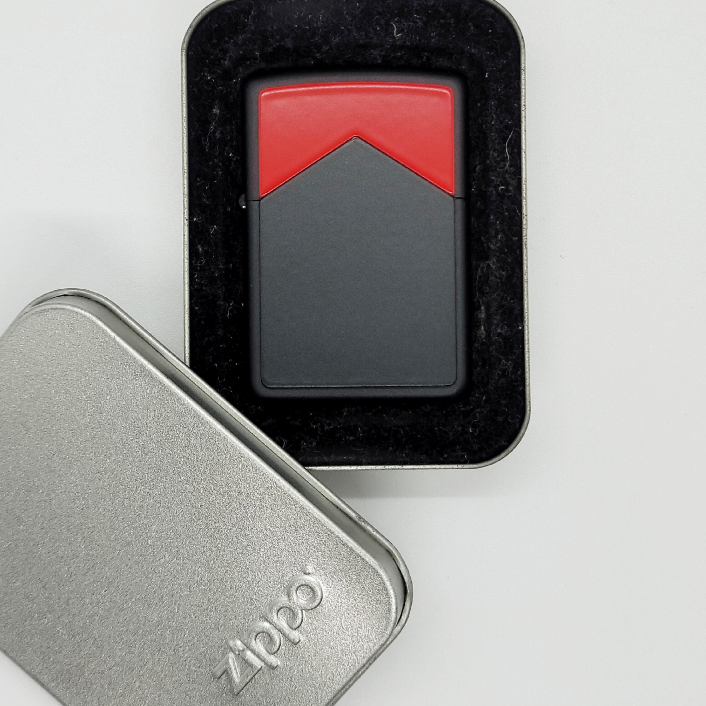 170590 現状品 ZIPPO　ジッポー　1996年製　Marlboro [1000023022125] Vintage 1996 Zippo Marlboro Red Roof Lighter: Matte Black, Mint