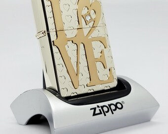 Encendedor Zippo vintage 2006 LOVE chapado en oro con cristales Swarovski, del mercado japonés, completamente nuevo.