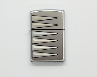 Vintage 2002 Zippo Lighter Silver Spears Techno Series Collectible