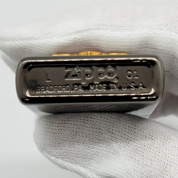 Vintage 2001 Zippo Camel Black Ice Rosette Sun Lighter – Limited