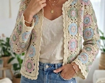 Cardigan quadrato floreale fatto a mano - Giacca all'uncinetto boho pastello - Stile vintage
