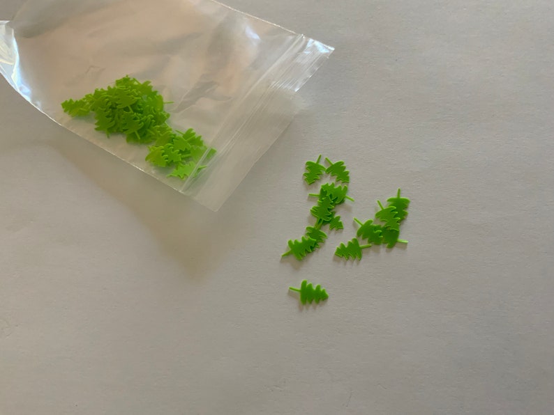 50 Pieces of Green Tree Plastic Confetti /Table Scatter design 2 image 2