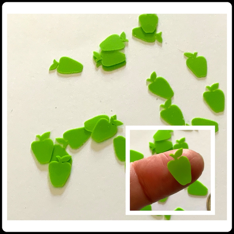 50 Pieces of Green Apple Plastic Confetti Table Scatter