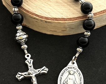 Miraculous Medal Gemstone Chaplet With Black Onyx Gemstone Beads & Silver - Traditional Pocket Rosary - Heirloom Catholic Gift