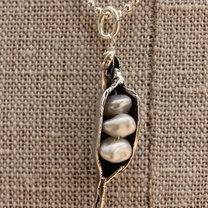 Mothers Pea Pod Necklace Sterling Silver