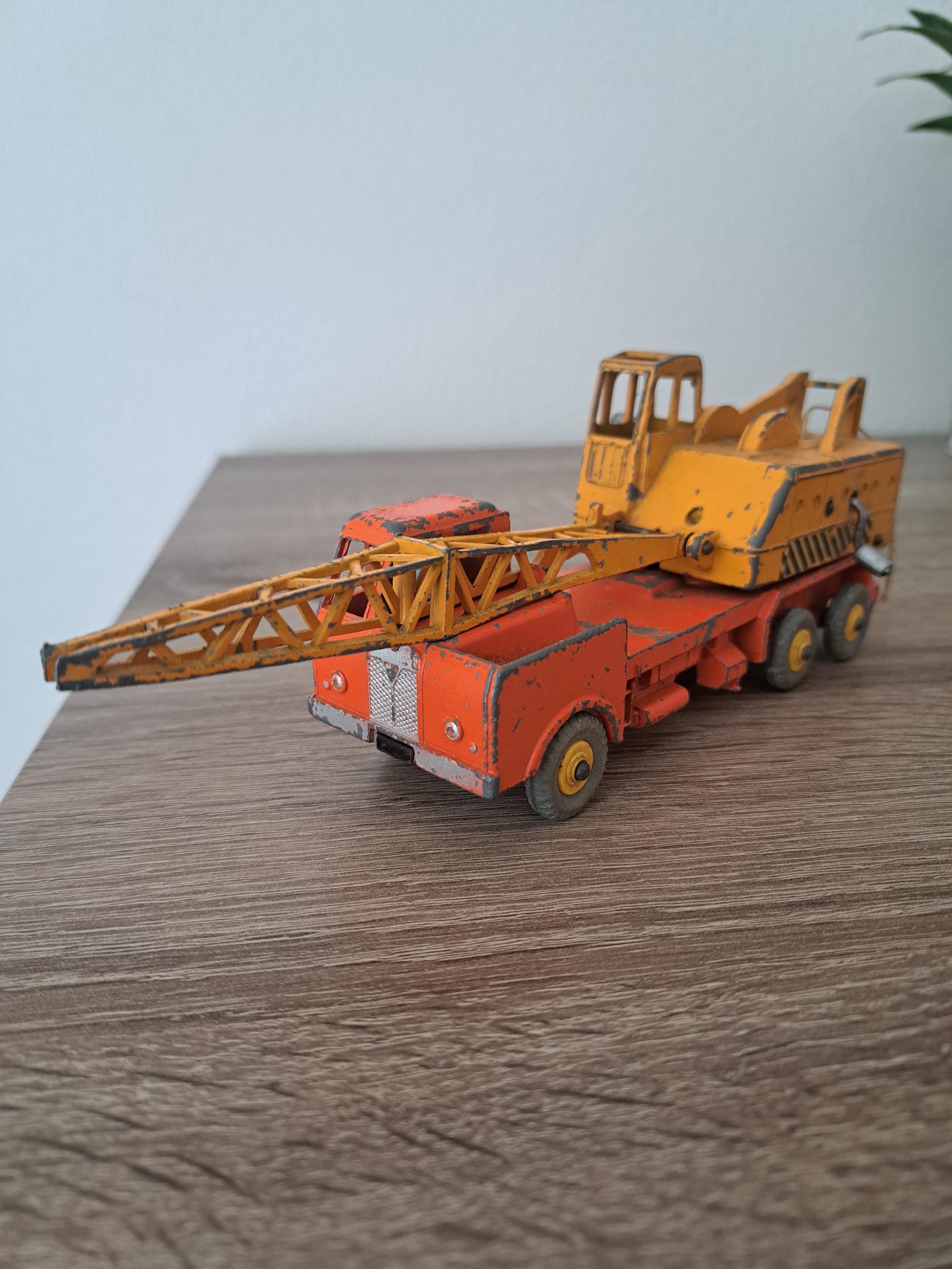 Vintage Dinky Supertoys Lorry-mounted Crane: 1950s Diecast Toy