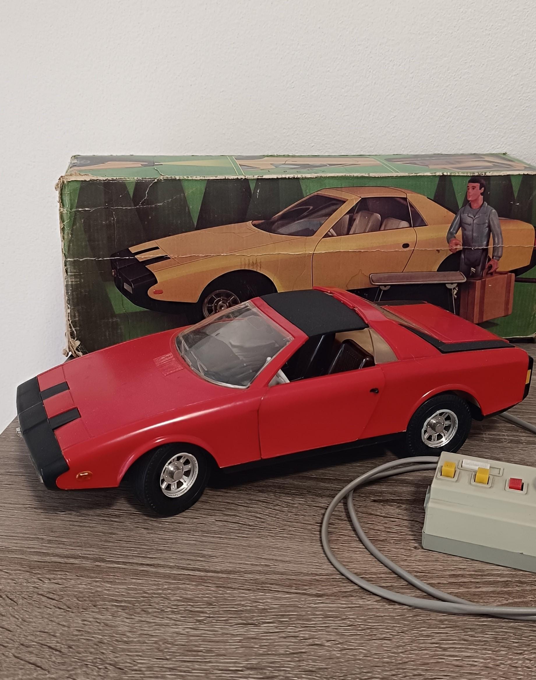 Vintage DDR Alfetta Spider RC Car 1:12 Scale - Collector's Toy