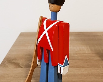 Figurine en bois de la garde royale Kay Bojesen : objet de collection vintage danois