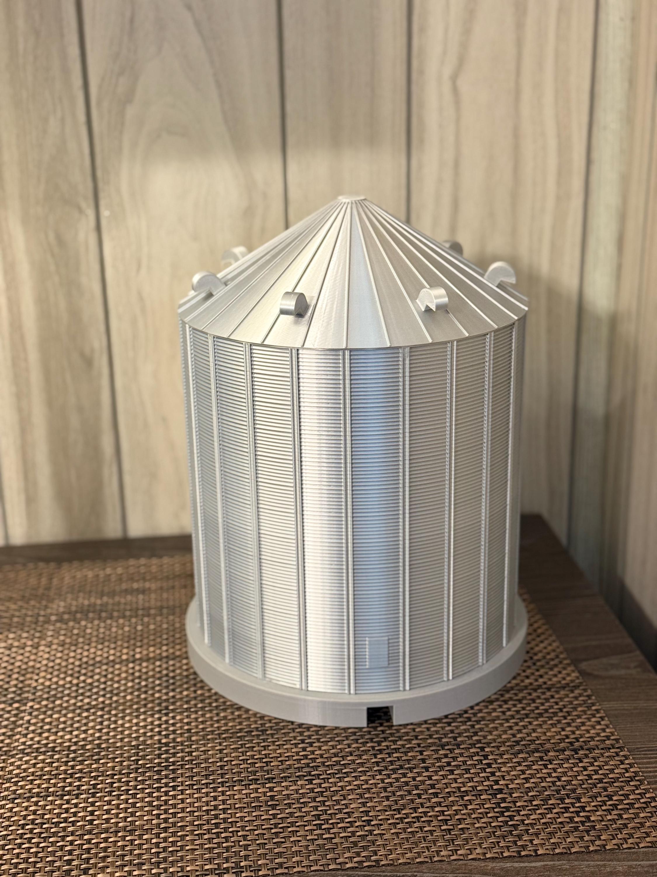 1/64 scale 80,000 bushel grain bin model. 3d printed.