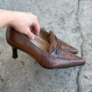 Vintage Gabor Brown Leather Loafers size 37| Pointed Toe Kitten Heel Pumps 90s