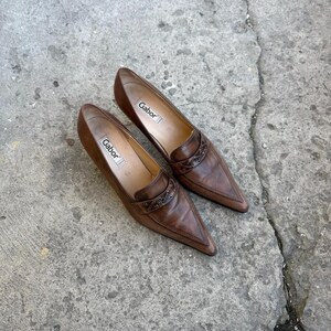 Vintage Gabor Brown Leather Loafers size 37| Pointed Toe Kitten Heel Pumps 90s image 5