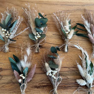 Mini bouquet with dried flowers in “Boho” style