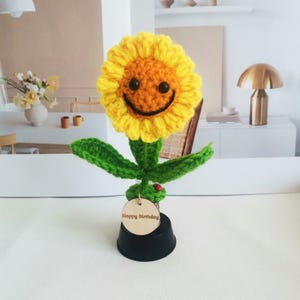 Crochet Smile Sunflower Car Accessory,Car Dashboard Decor,Smiley Sunflower Car Interior Accessories,Cute Air Freshener,Cute car Accessory