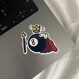 8 Ball King Sticker – Pool and Snooker Vinyl Sticker, Funny Gift for Cue Sport Fans | Waterproof & Durable Cue Case Decor