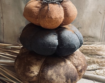 Primitive Halloween Fall Mini Pumpkin Stack Shelf Sitter