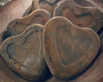 5 Primitive Blackened Wax Grungy  Heart  Bowl Fillers