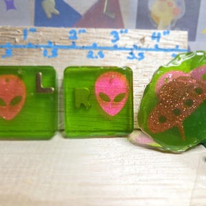 UFO Badge Reel / Alien Head X-Ray Positioning Markers Set