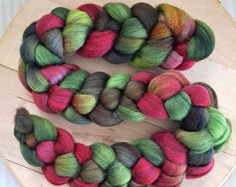 Hand Dyed Corriedale Combed Top 4 Oz. "Apple Orchard"