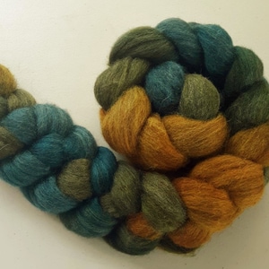 Hand Dyed BFL Oatmeal Combed Top 4Oz.  &quot;Blue Hubbard&quot;