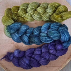 Hand Dyed Blue Face Leicester/Silk Blend Combed Top 4 Oz. Renaissance Gradient/Fade image 1