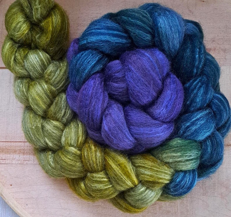 Hand Dyed Blue Face Leicester/Silk Blend Combed Top 4 Oz. Renaissance Gradient/Fade image 2