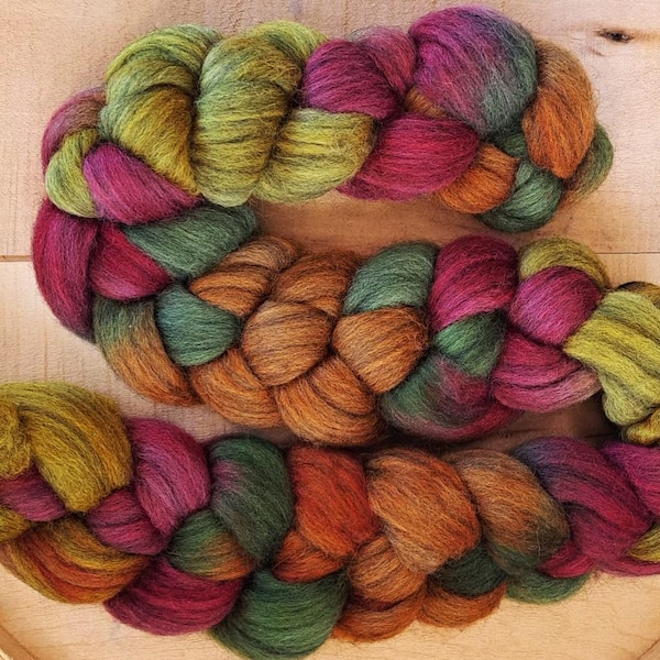Hand Dyed BFL Combed Top 4Oz.  "Autumn in New Hampshire"