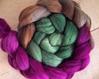 Hand Dyed Polwarth Combed Top 4 Oz.  "Chianti Gradient" for Spinning or Felting